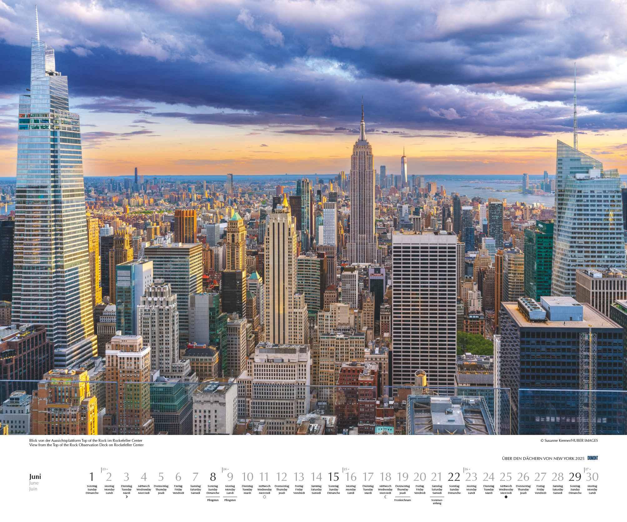 Über den Dächern von New York 2025  - Städte-Reise-Kalender - Querformat 60 x 50 cm - Spiralbindung