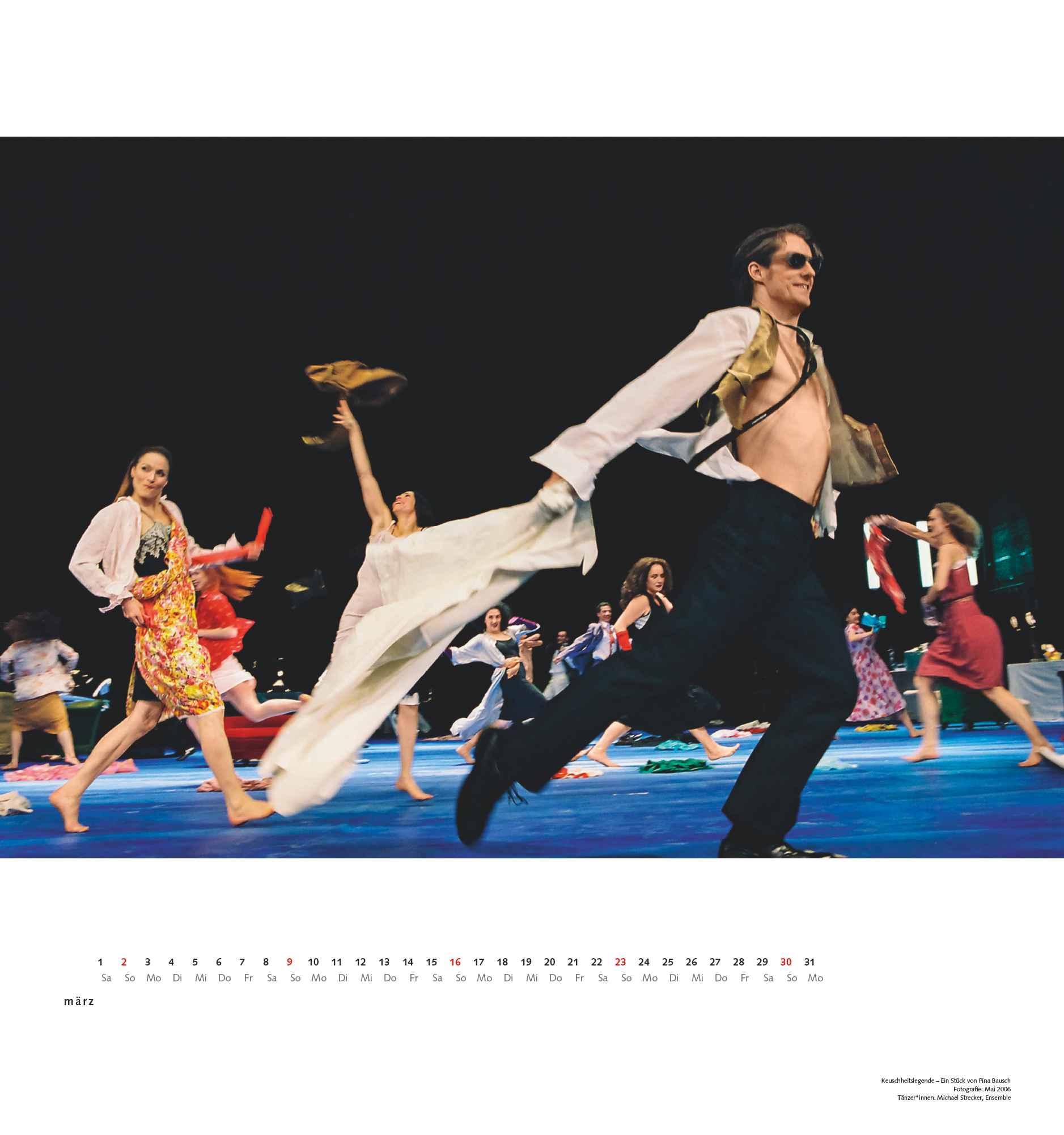 Pina Bausch und das Tanztheater Wuppertal 2025 - Ballett - Wandkalender 45 x 48 cm - Spiralbindung