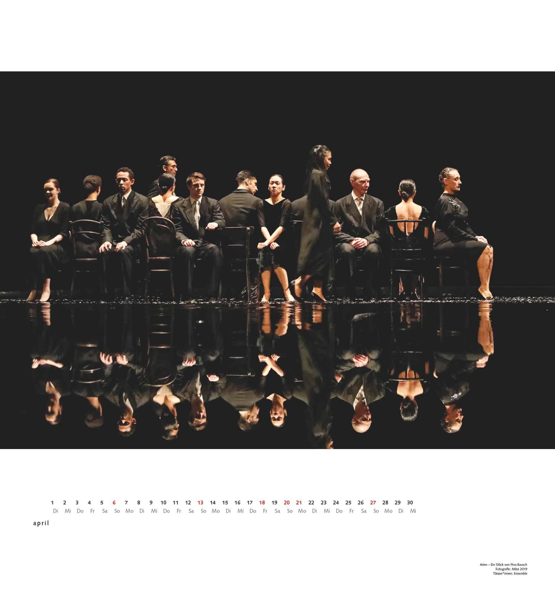 Pina Bausch und das Tanztheater Wuppertal 2025 - Ballett - Wandkalender 45 x 48 cm - Spiralbindung