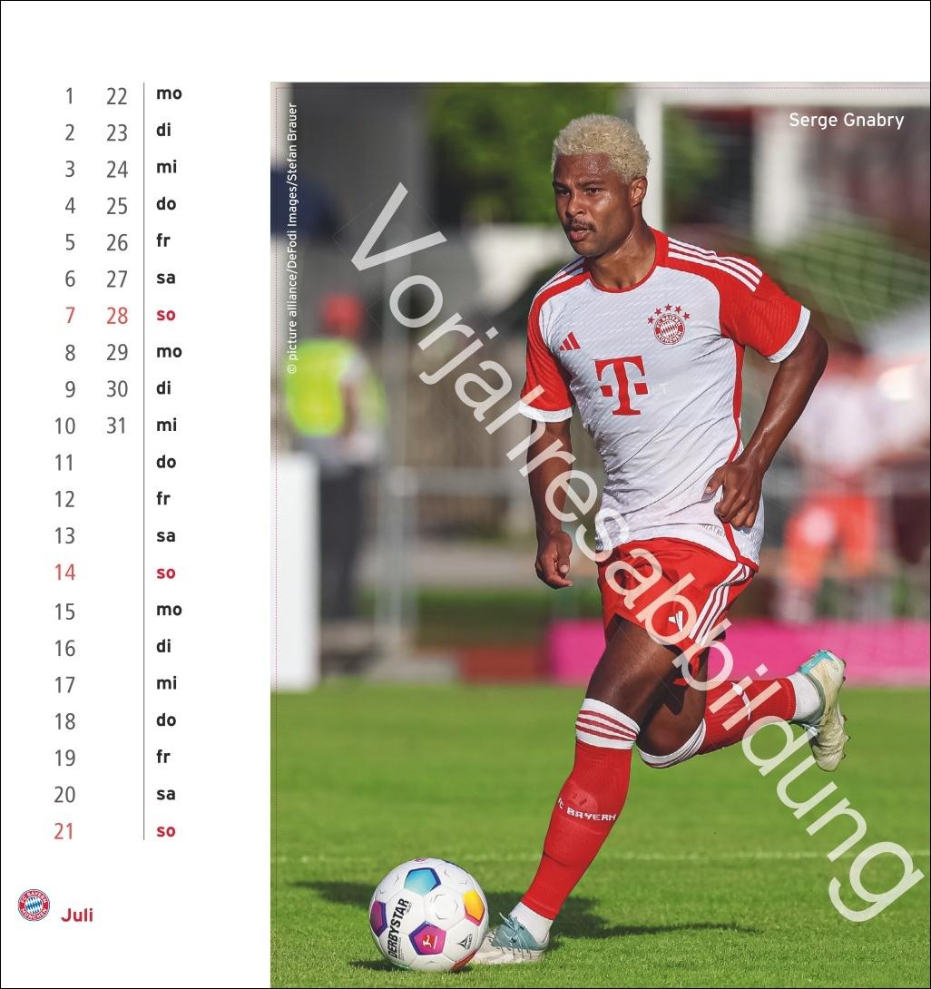 FC Bayern München Postkartenkalender 2025